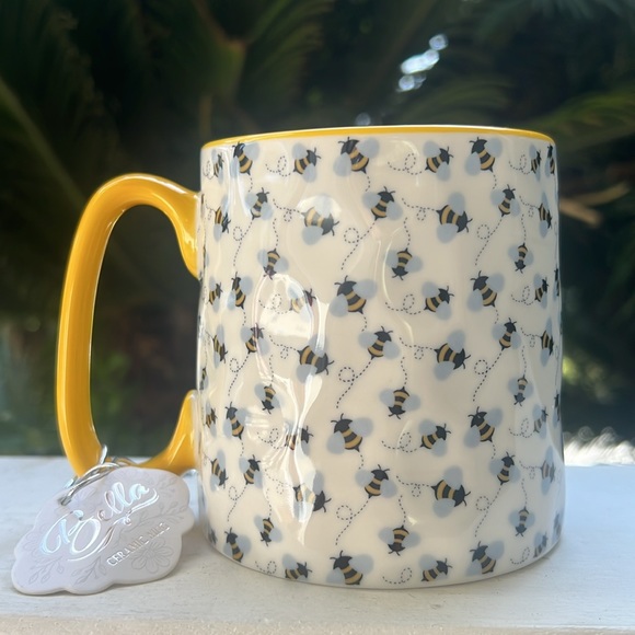 Bee Bella Ceramic Mug - Picture 3 of 15